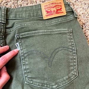 LEVI • 535 super skinny Levi’s